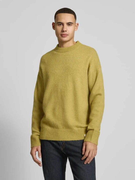 Zdjęcie produktu Sweter z dzianiny z obniżonymi ramionami Calvin Klein Jeans Oliwkowy