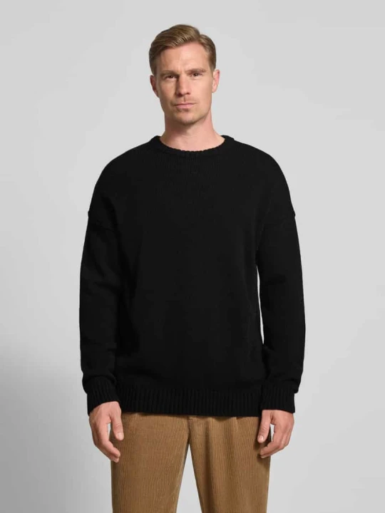 Zdjęcie produktu Sweter z dzianiny krój loose fit z dodatkiem wełny model „MALIO” Drykorn Czarny