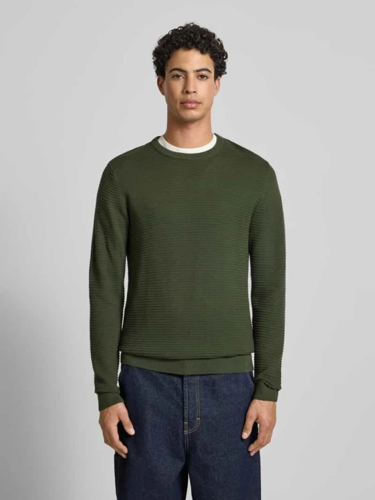 Zdjęcie produktu Sweter z dzianiny z okrągłym dekoltem model ‘OTTO’ Jack&Jones Ciemnozielony