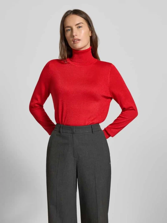 Zdjęcie produktu Sweter z golfem o kroju slim fit z prążkowanymi wykończeniami Christian Berg Jasnoczerwony