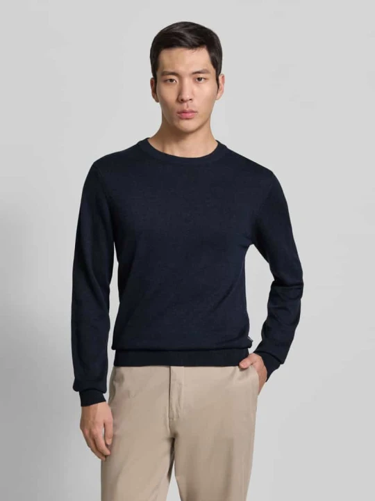 Zdjęcie produktu Sweter z dzianiny z prążkowanymi wykończeniami Model „BELLS” Casual Friday Granatowy