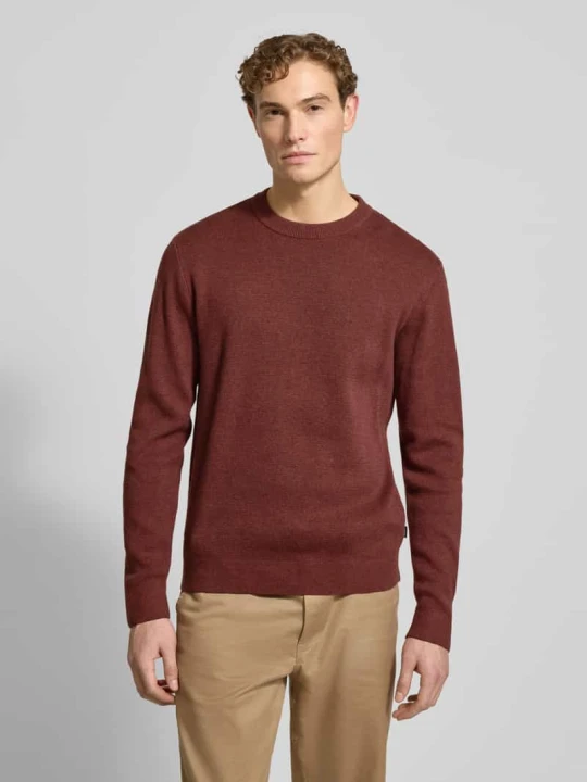 Zdjęcie produktu Sweter z dzianiny z prążkowanymi wykończeniami model ‘BLAMILANO’ Jack&Jones