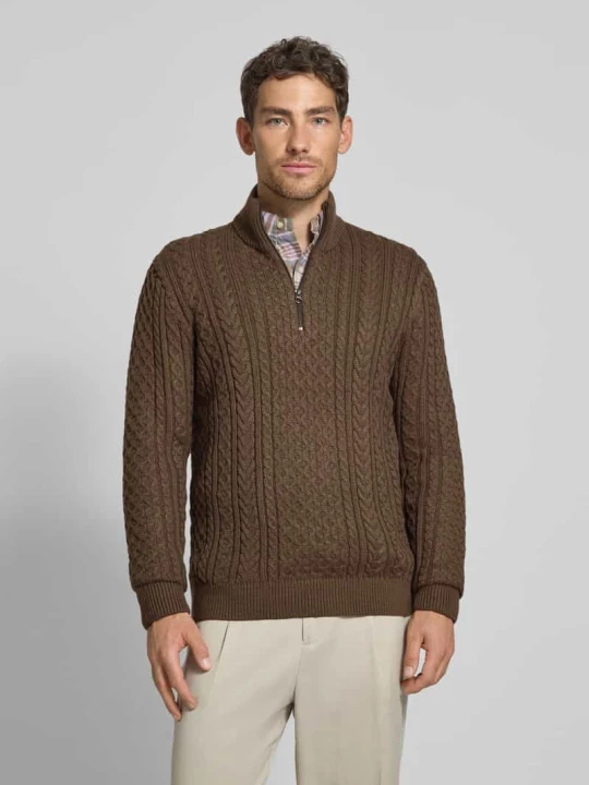 Zdjęcie produktu Sweter z dzianiny z prążkowanymi wykończeniami model ‘BLUSEAN’ Jack&Jones Oliwkowy