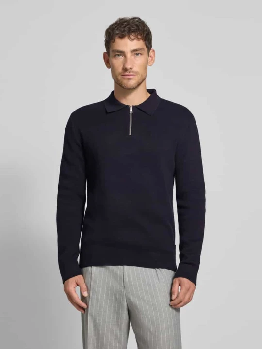 Zdjęcie produktu Sweter z dzianiny z prążkowanymi wykończeniami model ‘MILANO’ Jack&Jones Czarny