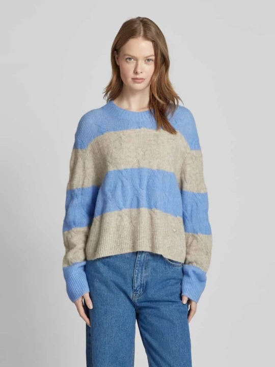 Zdjęcie produktu Sweter z dzianiny ze ściegiem warkoczowym model ‘ARYNA AIDY’ MOS MOSH Oceaniczny