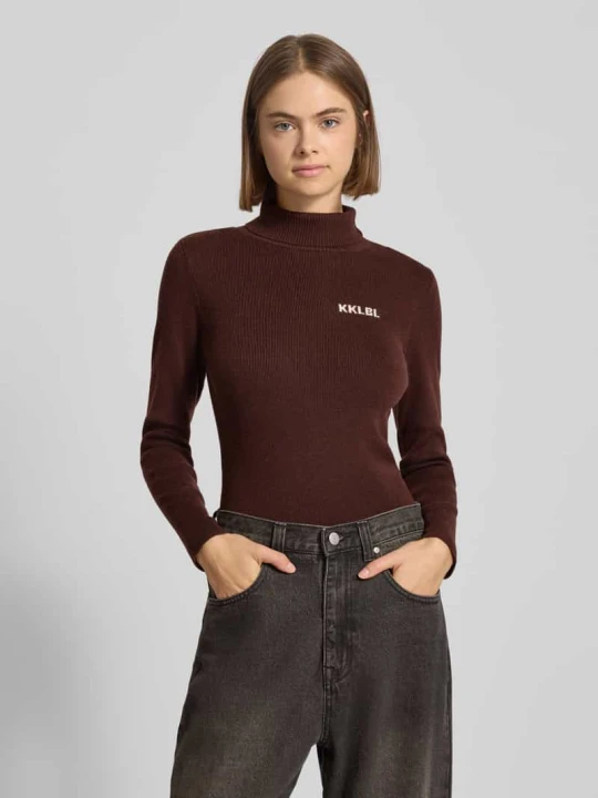 Zdjęcie produktu Sweter z golfem o kroju slim fit z dodatkiem wełny Karo Kauer Średniobrązowy
