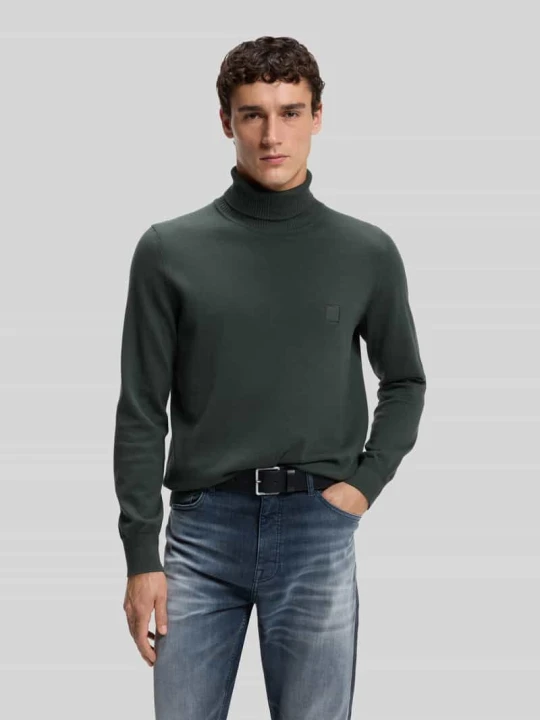 Zdjęcie produktu sweter z golfem z naszywką z logo z kaszmiru Boss Khaki