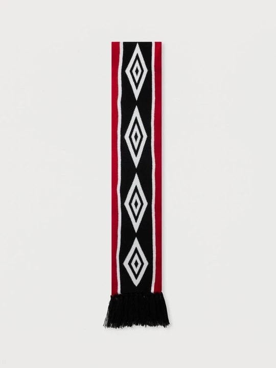 Zdjęcie produktu Szal Umbro czarny