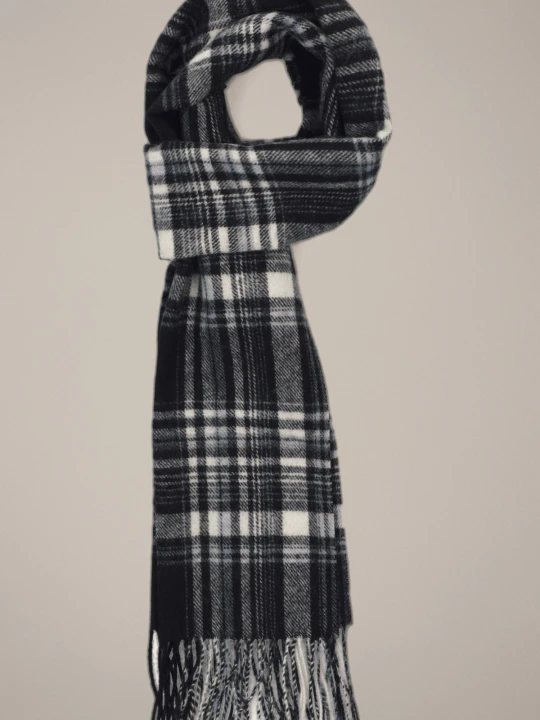 Zdjęcie produktu Szal Wełniany Czarno-Szary w Kratę Unisex Lancerto