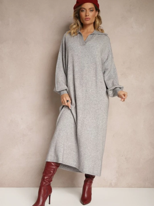 Zdjęcie produktu Szara Sweterkowa Sukienka z Wiskozą o Pudełkowym Kroju Ozdobiona Kołnierzykiem Clarinnae M&d Fashion