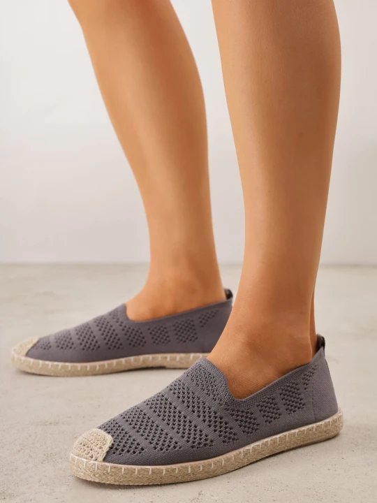 Zdjęcie produktu Szare Ażurowe Espadryle Ozdobione Plecionką na Podeszwie i Nosku Tarniesa