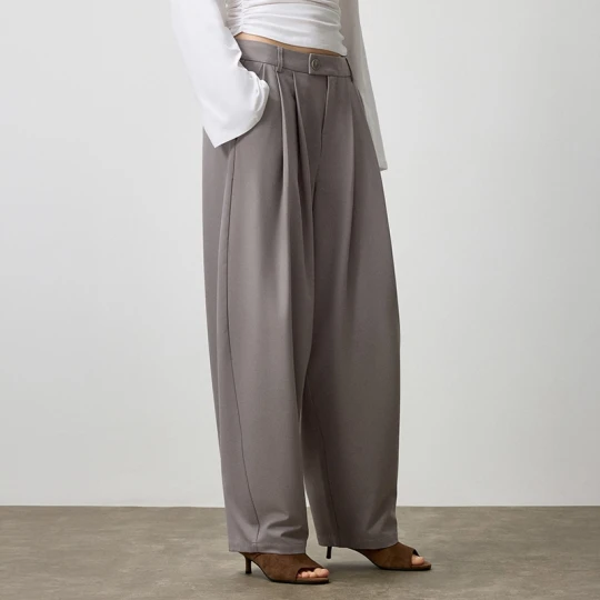 Zdjęcie produktu Szare spodnie baggy fit z zakładkami House