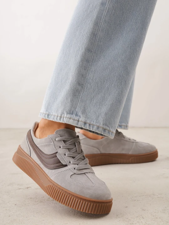 Zdjęcie produktu Szare Zamszowe Sneakersy w Stylu Klasycznych Tenisówek ze Skórzaną Wkładką Riosera Santorio