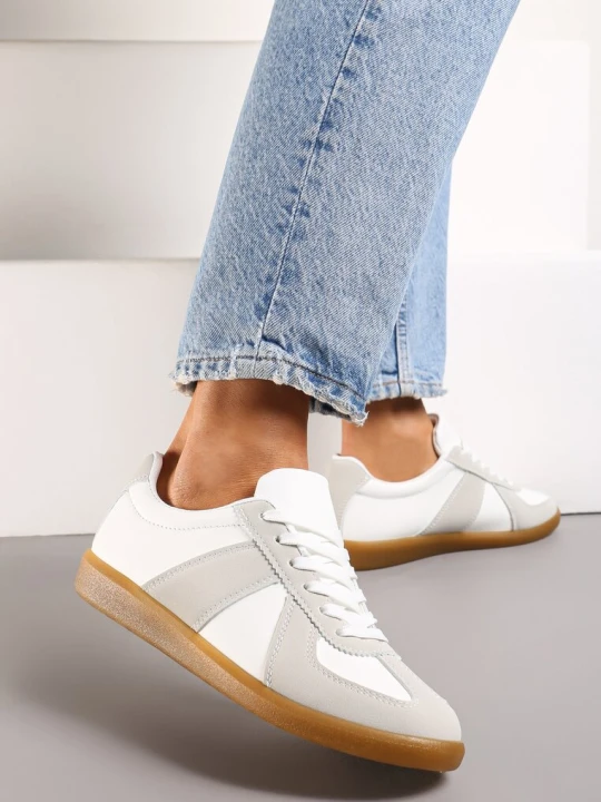 Zdjęcie produktu Szaro-Białe Sneakersy Tenisówki z Ozdobnymi Przeszyciami Sumina