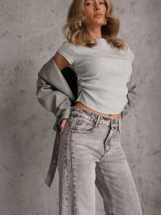 Zdjęcie produktu Szary Dopasowany T-shirt z Marszczeniem z Bawełnianej Tkaniny w Prążki Assarena Romee's