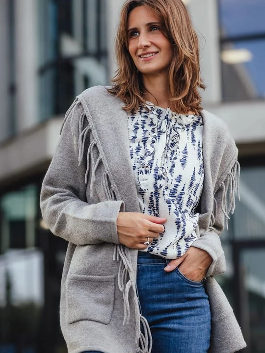Zdjęcie produktu Szary kardigan damski Henny w stylu boho – Vintage Romance Olsen