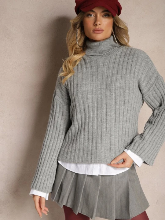 Zdjęcie produktu Szary Klasyczny Golf z Prążkowanym Tłoczeniem Etteira Miss Poem