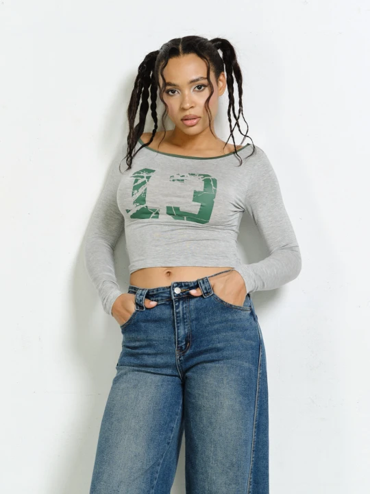 Zdjęcie produktu Szary longsleeve lucky number Local Heroes