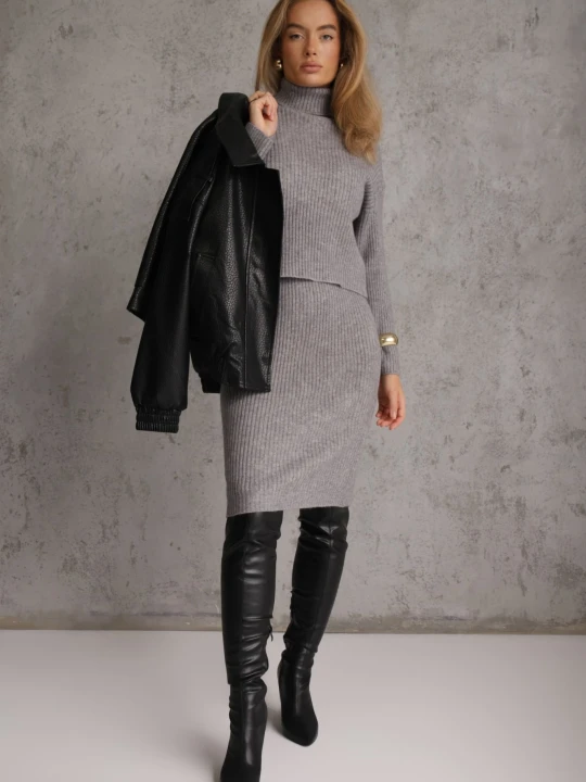 Zdjęcie produktu Szary Prążkowany Komplet z Dzianiny z Wełną i Bawełną Golf i Sukienka Bodycon Mirrela J&x