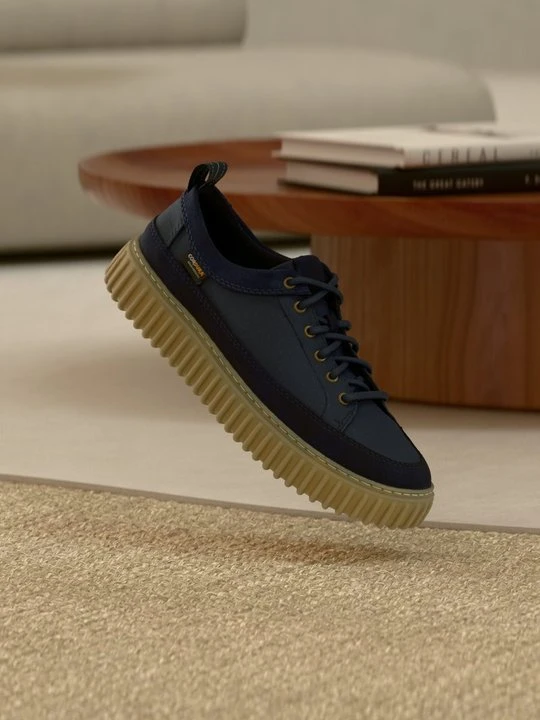 Zdjęcie produktu Sznurowane obuwie sportowe Clarks granatowy
