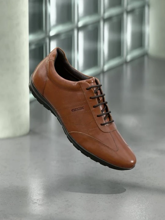 Zdjęcie produktu Sznurowane obuwie sportowe Geox brązowy