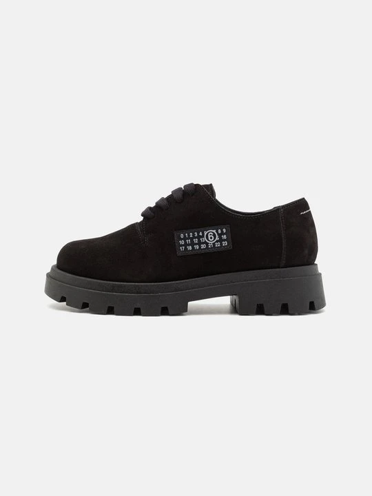 Zdjęcie produktu Sznurowane obuwie sportowe MM6 Maison Margiela czarny