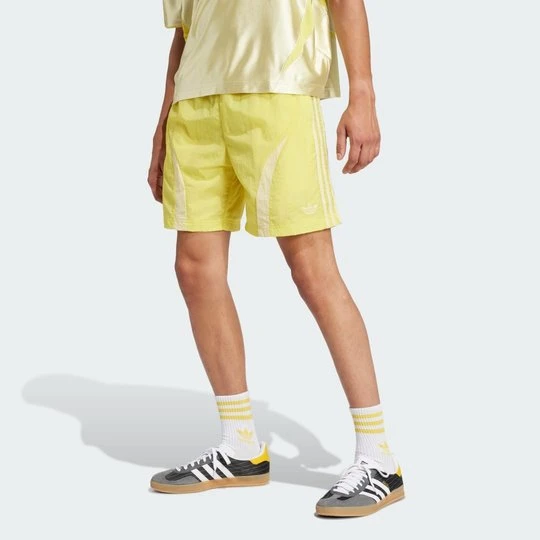 Zdjęcie produktu Szorty Adicolor 2000s Adidas żółty