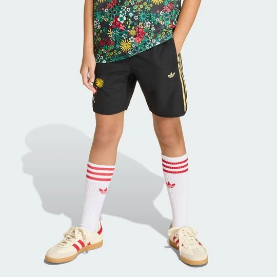 Zdjęcie produktu Szorty adidas Originals x Liberty London REGULAR czarny
