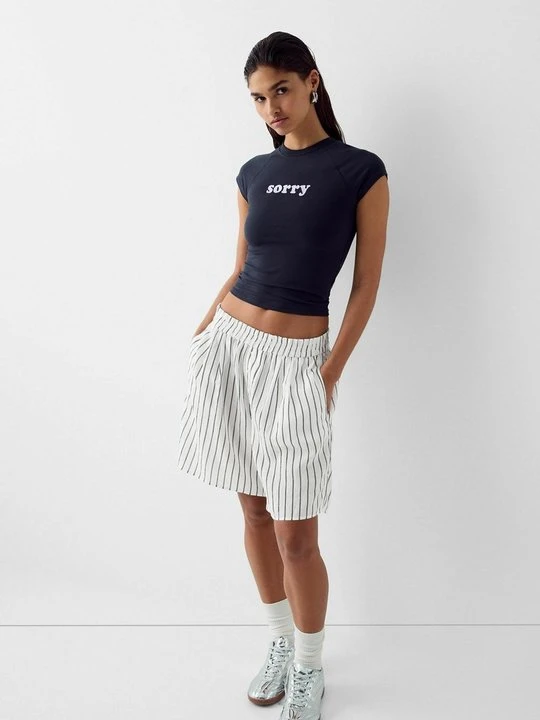 Zdjęcie produktu Szorty Bershka biały