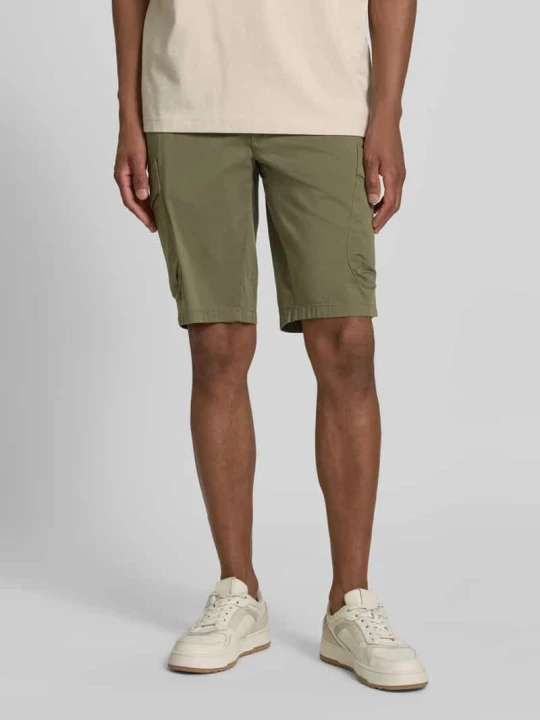 Zdjęcie produktu Szorty cargo o kroju regular fit z ultralight wykończeniem model 'Bastia' BRAX Oliwkowy