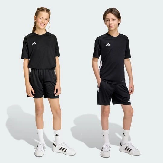 Zdjęcie produktu SZORTY DLA DZIECI TIRO 26 ESSENTIALS Adidas