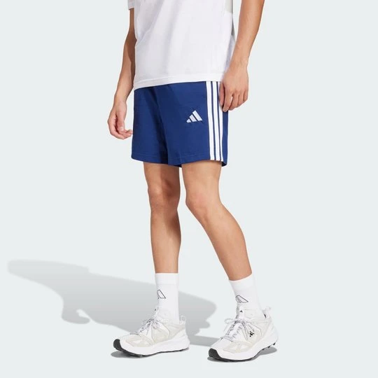 Zdjęcie produktu Szorty Essentials z pojedynczej dzianiny z 3 paskami, długość wewnętrznej strony nogawki 7 cali Adidas