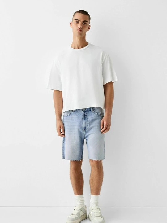 Zdjęcie produktu Szorty jeansowe Bershka jasnoniebieski denim