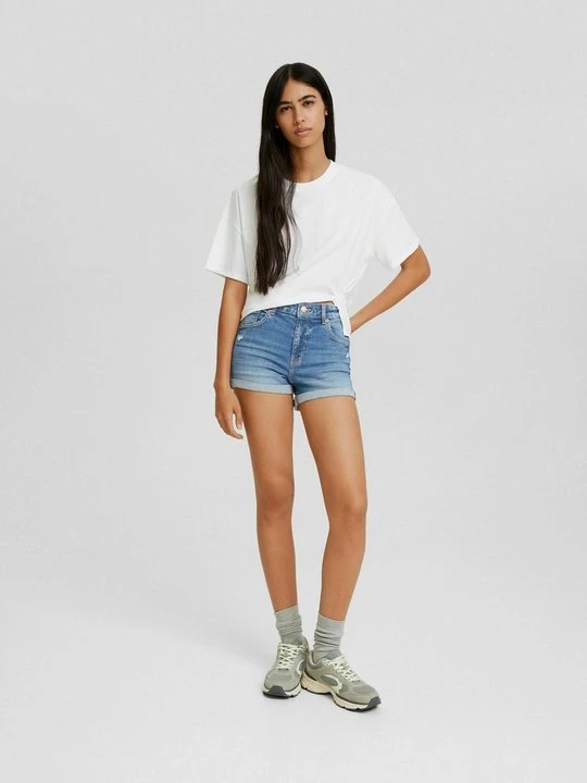 Zdjęcie produktu Szorty jeansowe Bershka jasnoniebieski denim