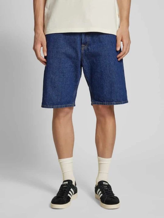 Zdjęcie produktu Szorty jeansowe o kroju baggy fit z 5 kieszeniami model ‘ALEX’ Jack&Jones Ciemnoniebieski