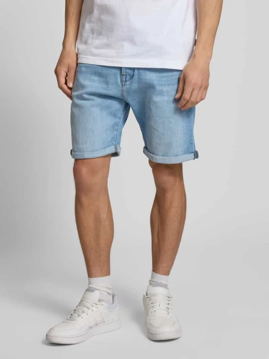 Zdjęcie produktu Szorty jeansowe o kroju regular fit z 5 kieszeniami model ‘RICK’ Jack&Jones Jasnoniebieski