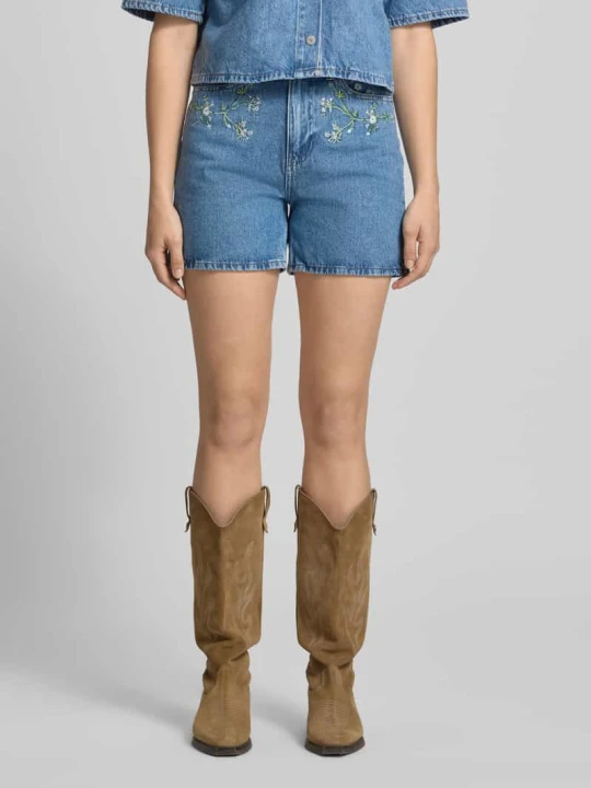 Zdjęcie produktu Szorty jeansowe o kroju regular fit z czystej bawełny model 'SKY' Pieces Jeansowy niebieski