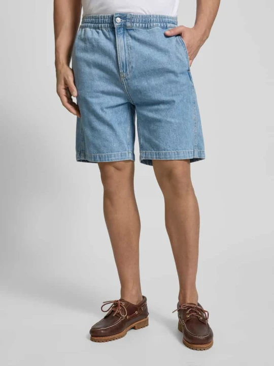 Zdjęcie produktu Szorty jeansowe o kroju regular fit z elastycznym pasem Calvin Klein Jeans Jasnoniebieski
