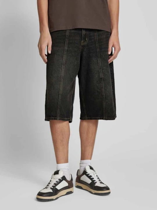 Zdjęcie produktu Szorty jeansowe o kroju superbaggy fit z 5 kieszeniami REVIEW Czarny