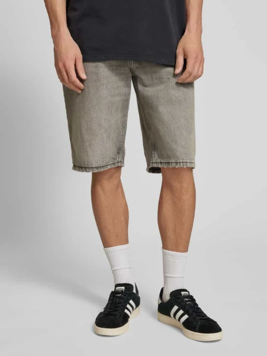 Zdjęcie produktu Szorty jeansowe o luźnym kroju z 5 kieszeniami Levi's Jasnoszary