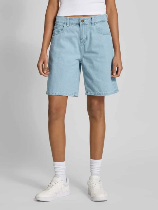 Zdjęcie produktu Szorty jeansowe o luźnym kroju z 5 kieszeniami model ‘HERNDON’ Dickies Jasnoniebieski