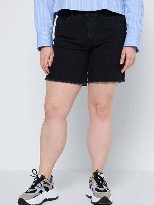 Zdjęcie produktu Szorty jeansowe ONLY Carmakoma czarny