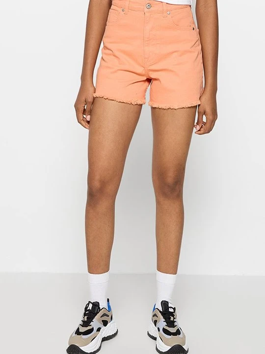 Zdjęcie produktu Szorty jeansowe Pepe Jeans morelowy