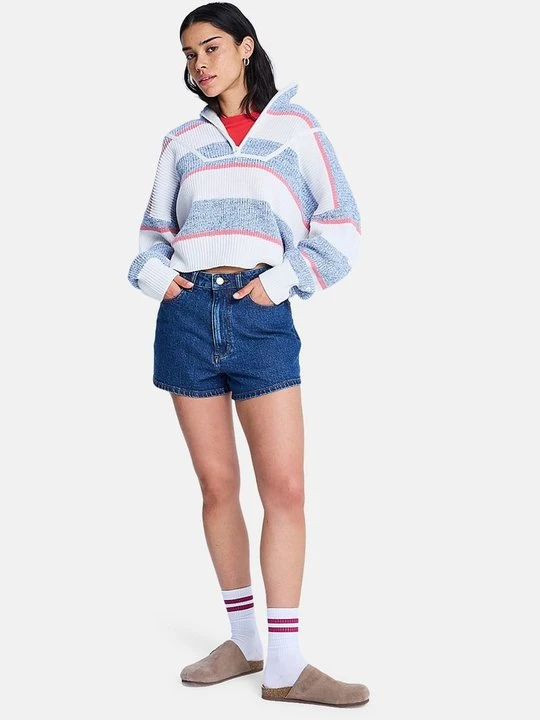 Zdjęcie produktu Szorty jeansowe Roxy granatowy