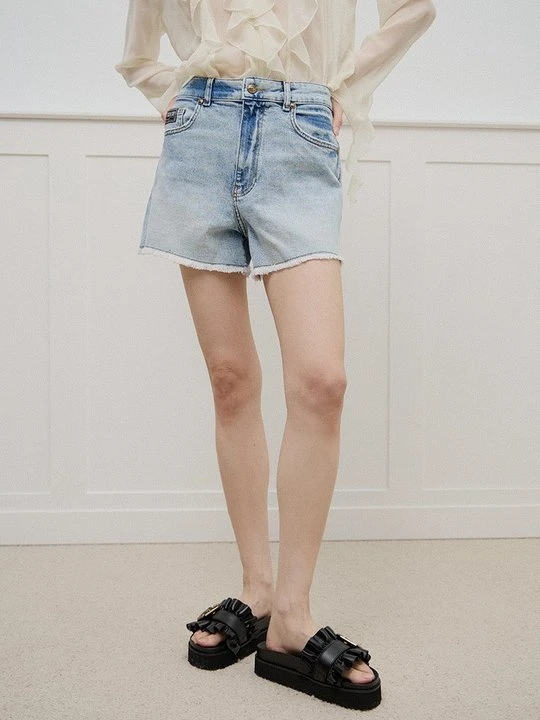 Zdjęcie produktu Szorty jeansowe Versace Jeans Couture jasnoniebieski
