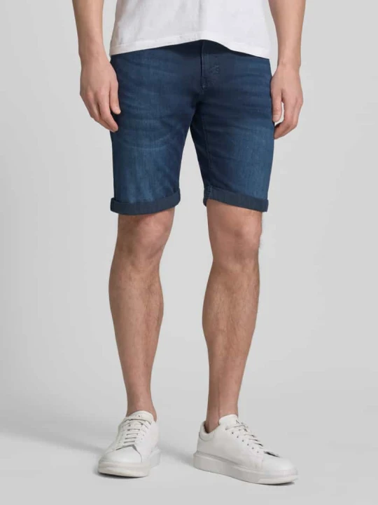 Zdjęcie produktu szorty jeansowe w kroju regular fit z detalem z logo Pierre Cardin Ciemnoniebieski