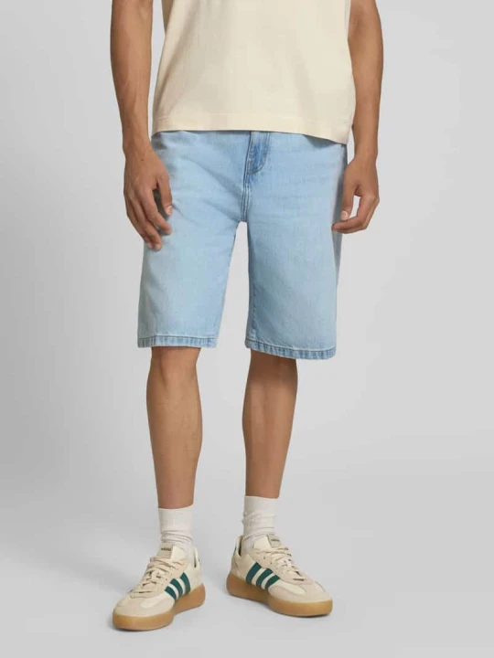 Zdjęcie produktu szorty jeansowe z wpuszczanymi kieszeniami model 'Robertson' Carhartt WIP Jeansowy niebieski
