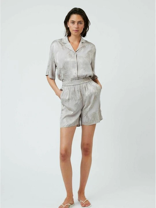 Zdjęcie produktu Szorty Minimum beżowy