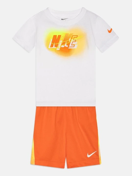 Zdjęcie produktu Szorty Nike pomarańczowy