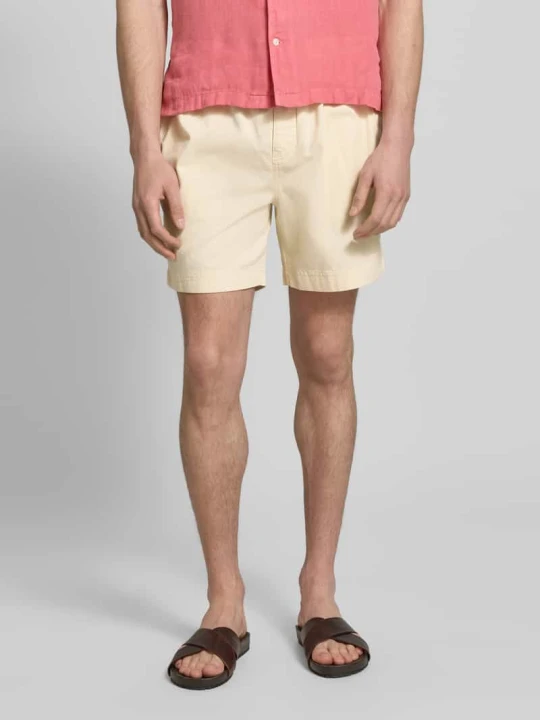 Zdjęcie produktu Szorty o kroju regular fit z elastycznym pasem model 'SUNFADED' Gant Złamany biały